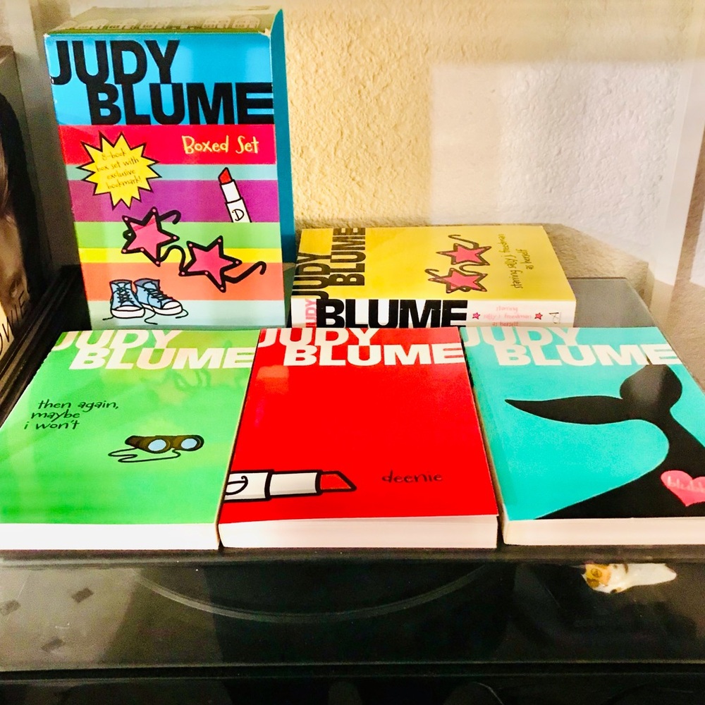 Judy Blume Boxed Set - Picture 2 of 12